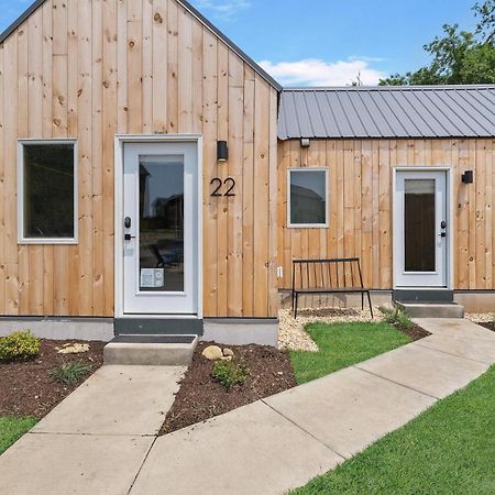 Bunkies- The Hold Villa Ottawa Exteriör bild